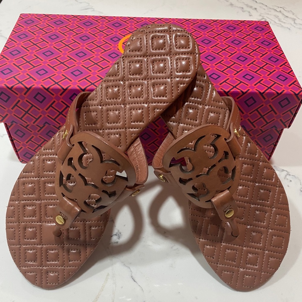 Tory Burch Marion Quilted Sandals in Cognac Cream